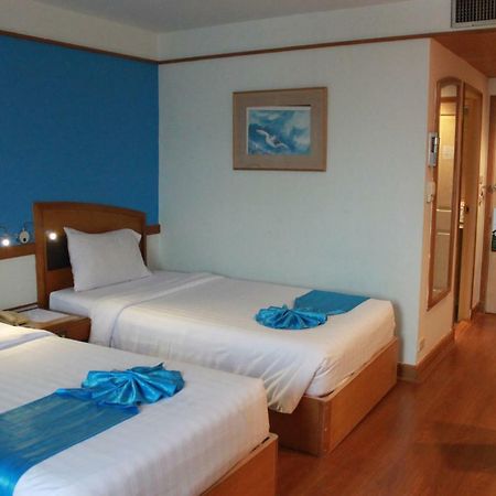 Chon Inter Hotel Чонбури Экстерьер фото