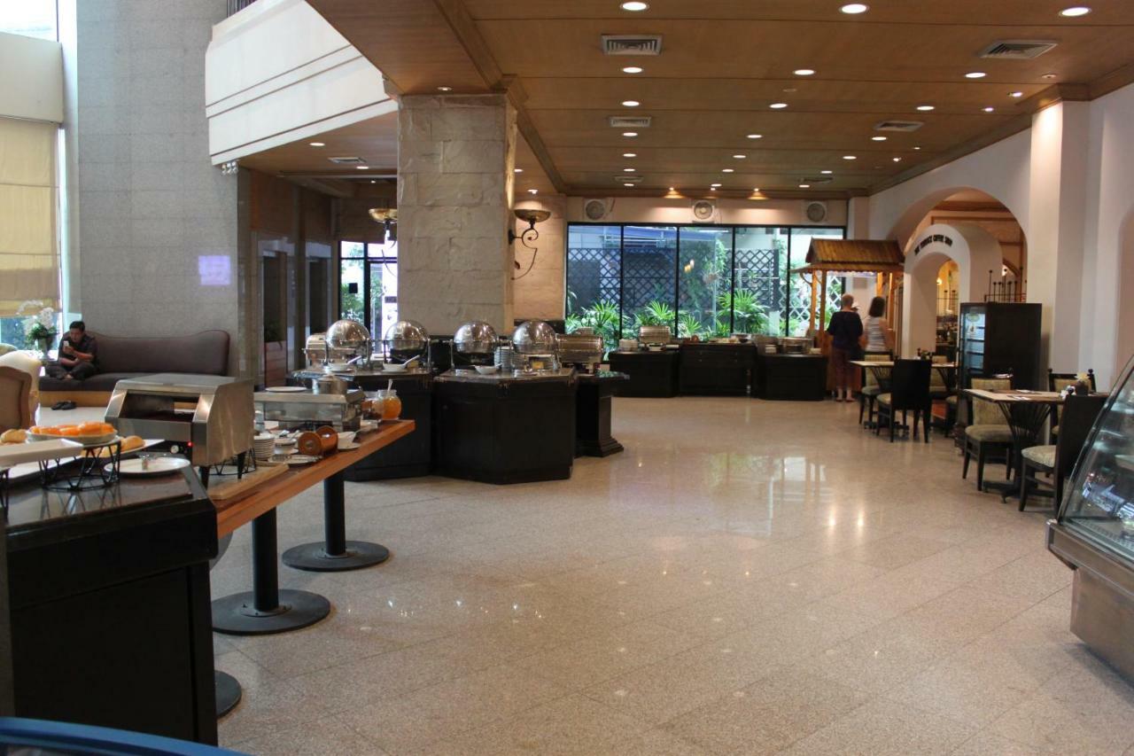 Chon Inter Hotel Чонбури Экстерьер фото