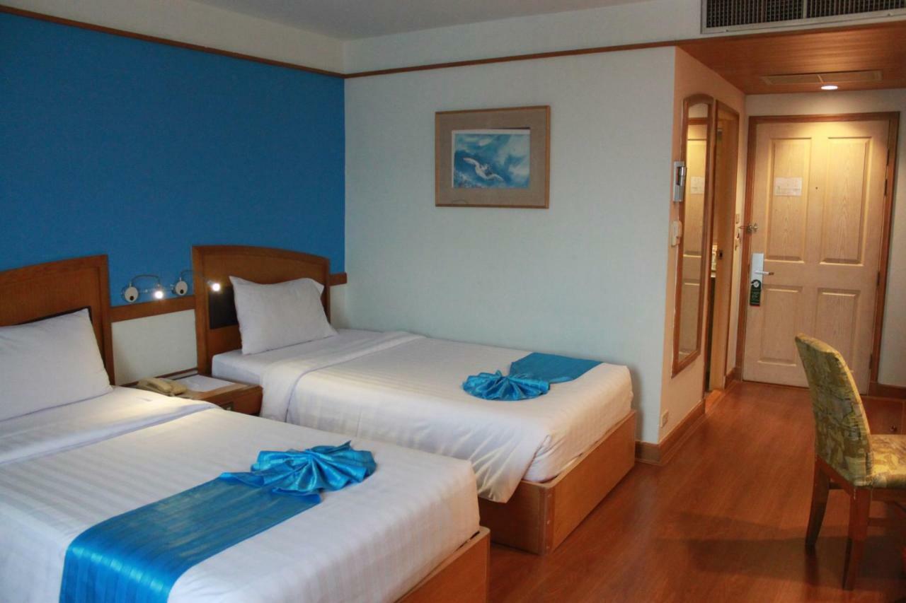 Chon Inter Hotel Чонбури Экстерьер фото