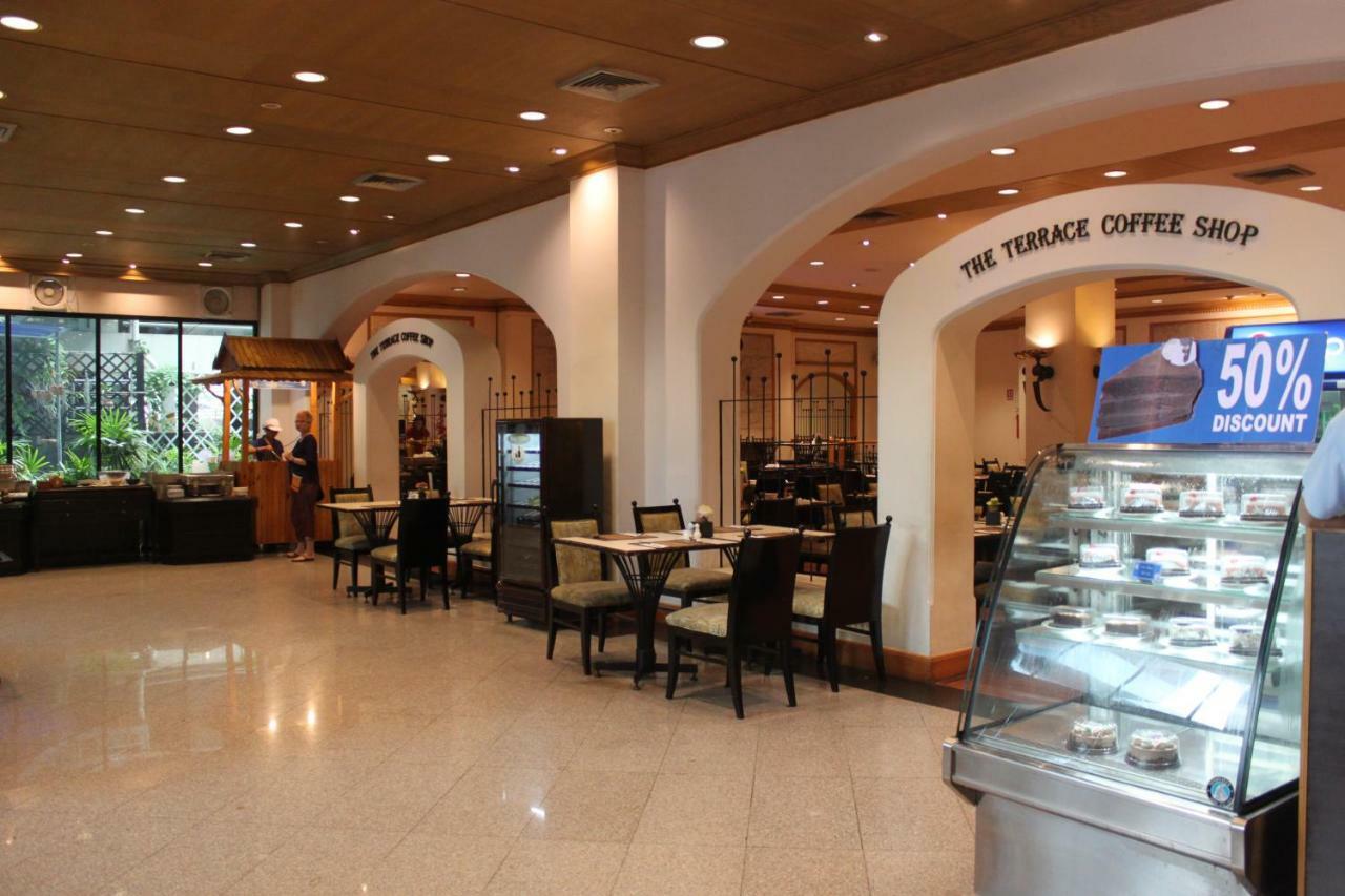 Chon Inter Hotel Чонбури Экстерьер фото